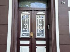 Denkmal-geschützte Tür 